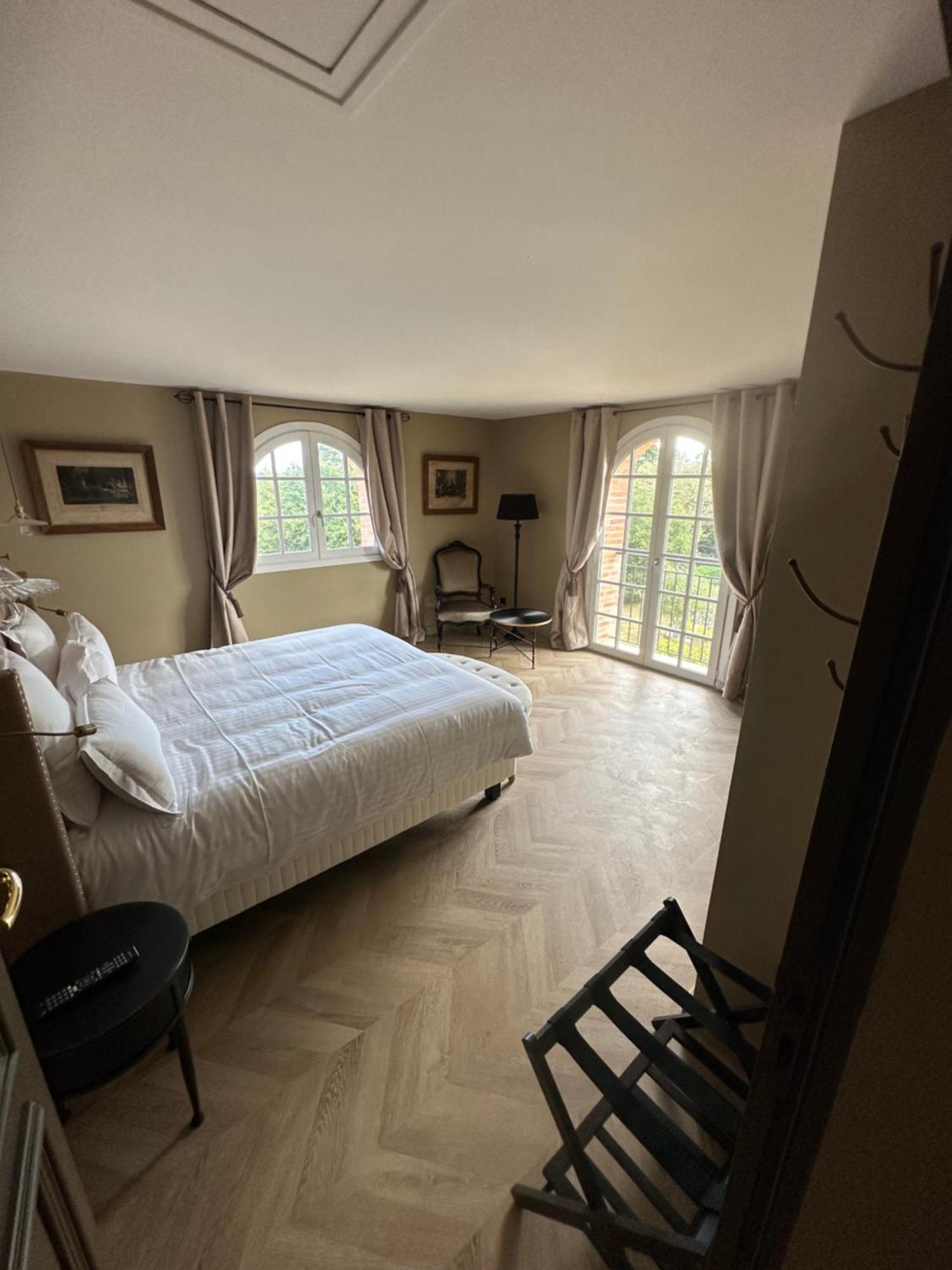 Castel Bois Marie, Maison D'Hotes Montauban Exterior foto The bedroom of the 18th-century house