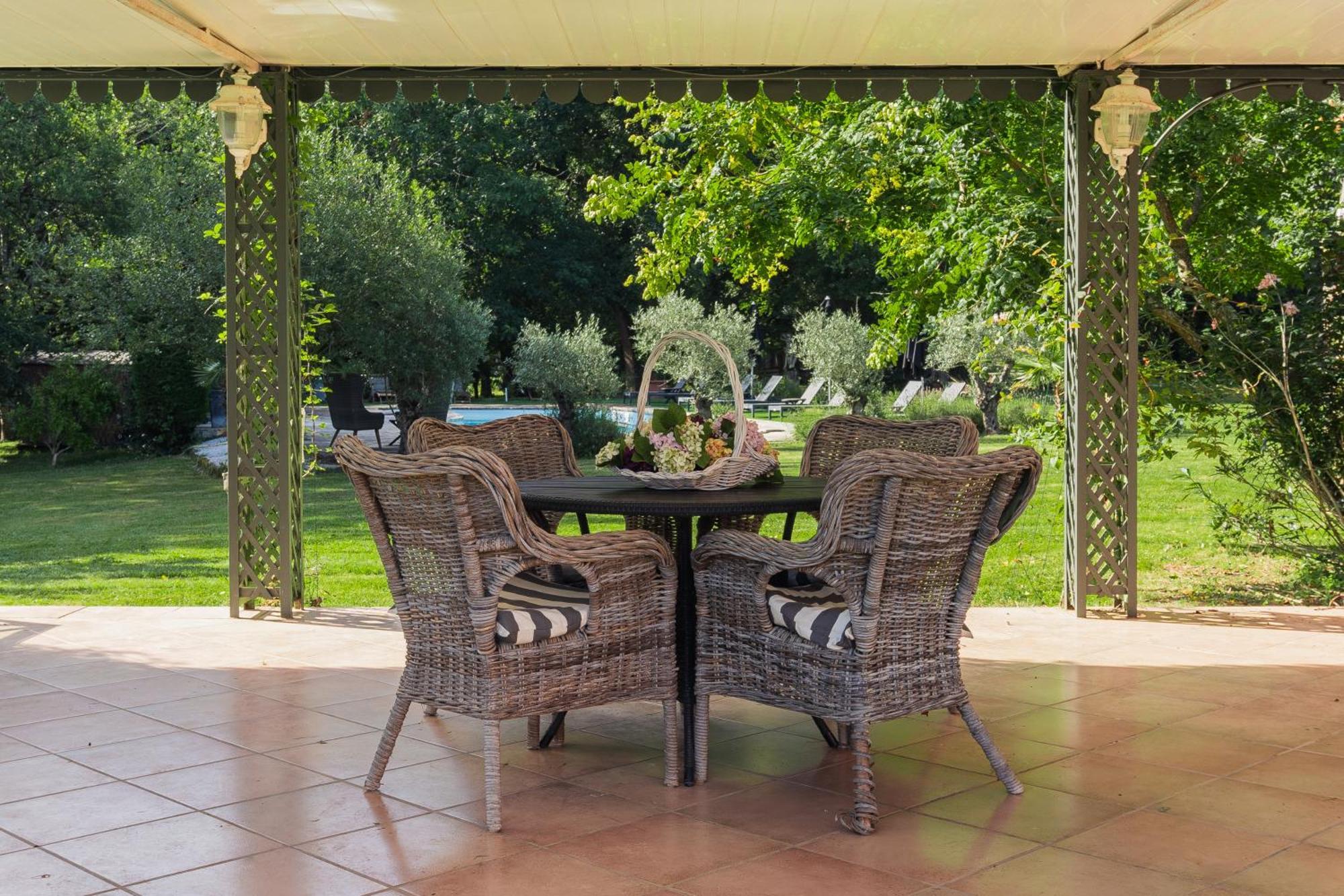 Castel Bois Marie, Maison D'Hotes Montauban Exterior foto Garden furniture