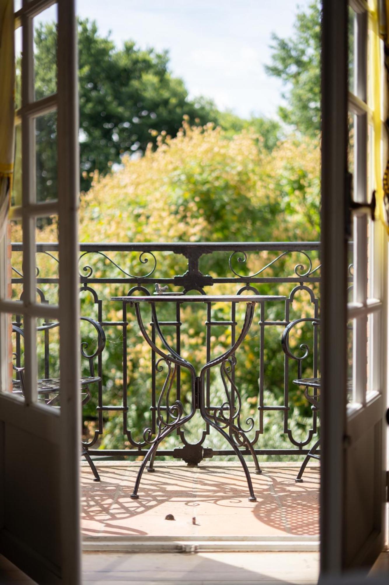 Castel Bois Marie, Maison D'Hotes Montauban Exterior foto A balcony