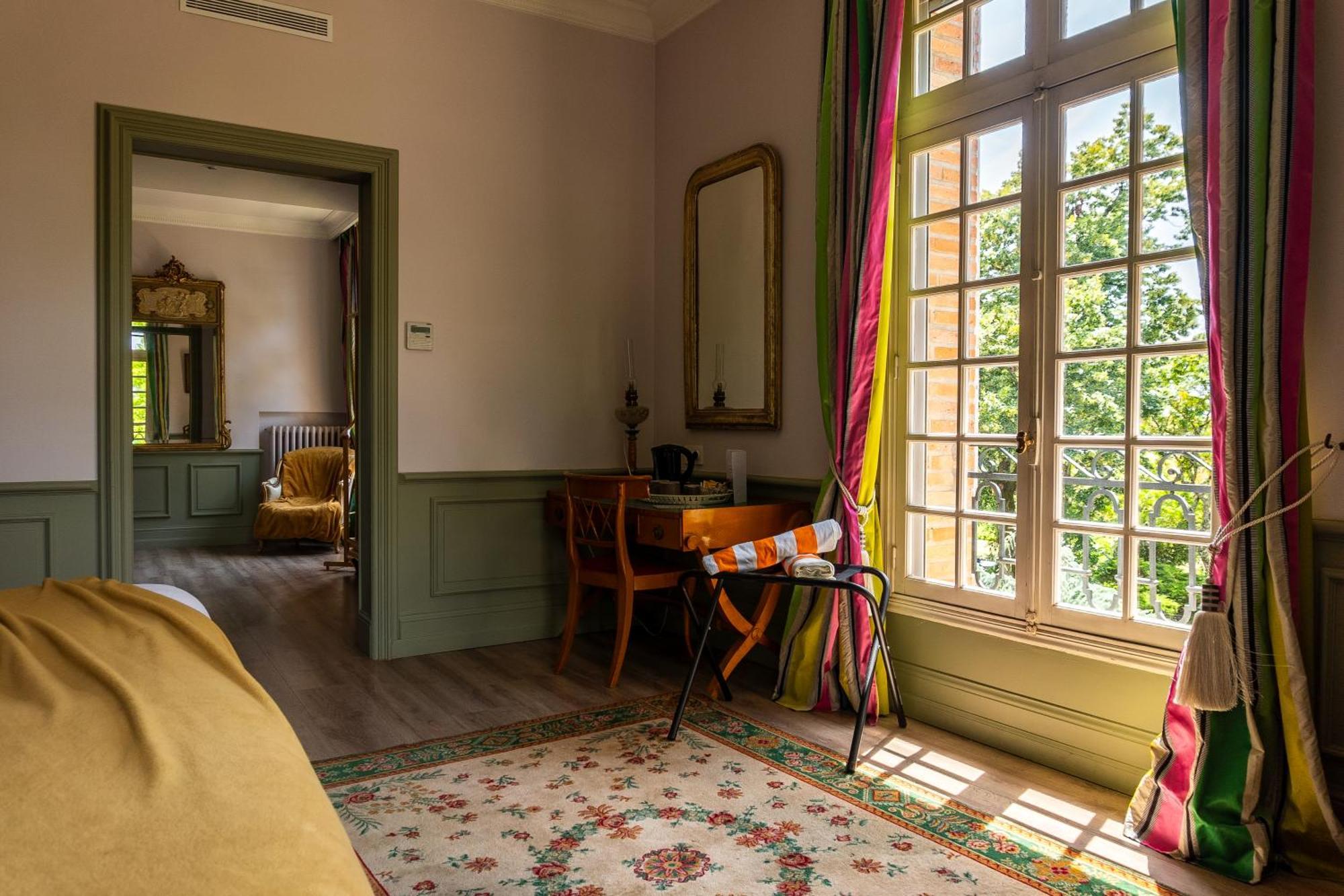 Castel Bois Marie, Maison D'Hotes Montauban Exterior foto A room at the hotel